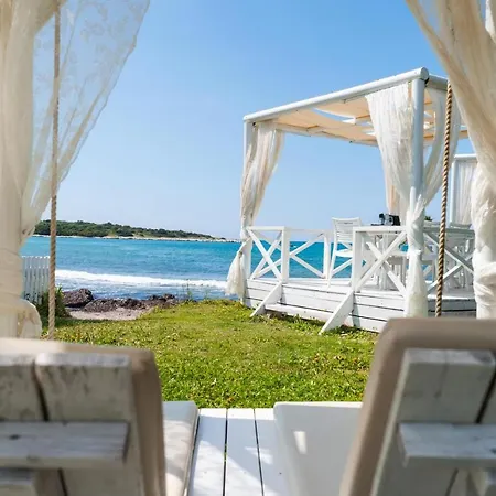 Sofia - Beachfront Apartment Agios Spyridon (Corfu)