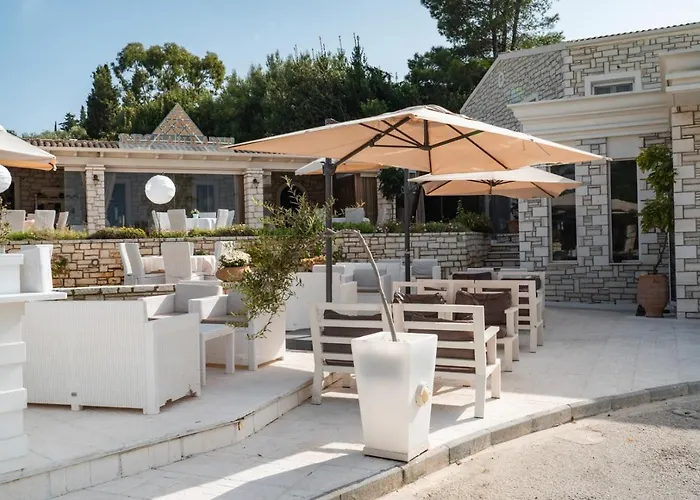 Апартаменты Sofia - Beachfront Agios Spyridon (Corfu)